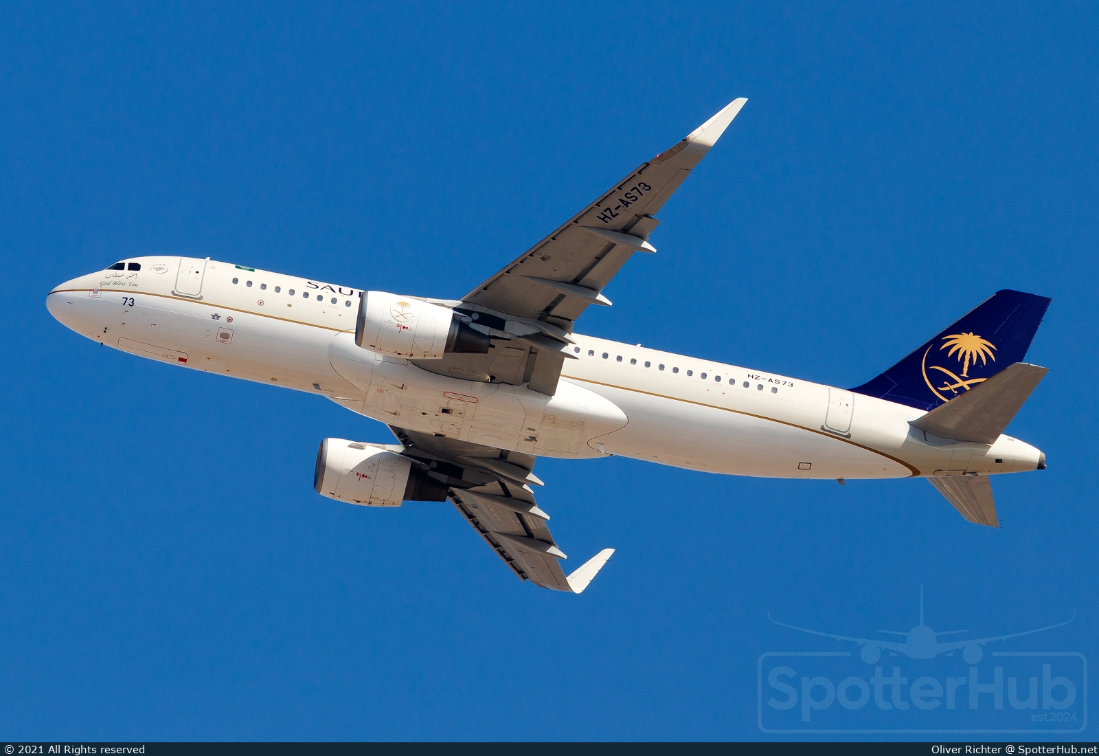 Photo of HZ-AS73 - Airbus A320-214 operated by Saudia