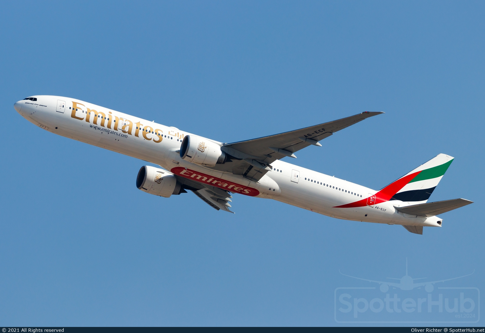 Photo of A6-ECF - Boeing 777-31H(ER) operated by Emirates