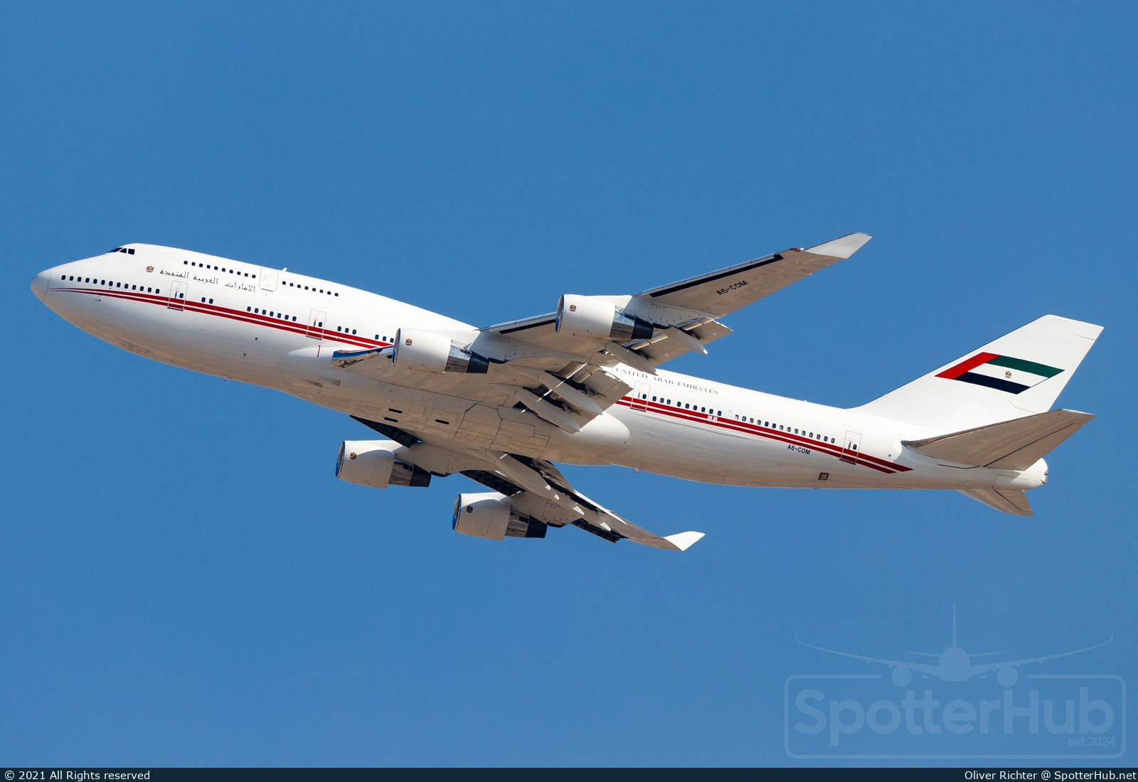 Photo of A6-COM - Boeing 747-433(M) operated by Dubai Royal Air Wing