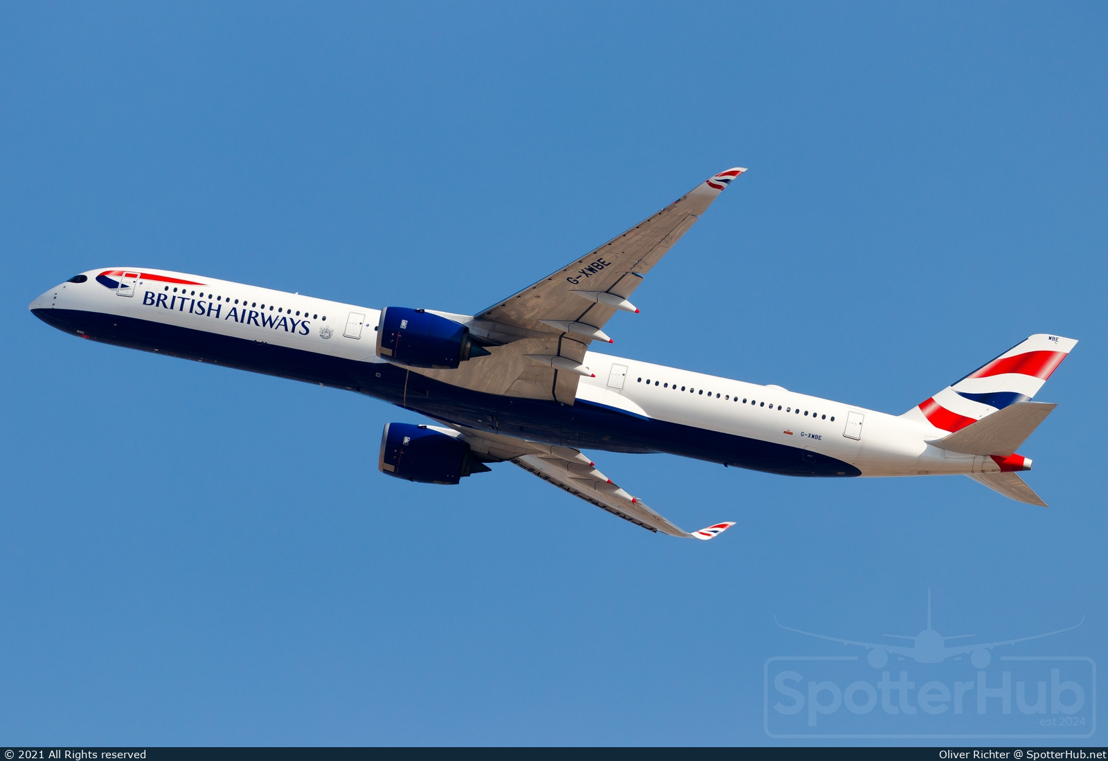 Photo of G-XWBE - Airbus A350-1041 operated by British Airways
