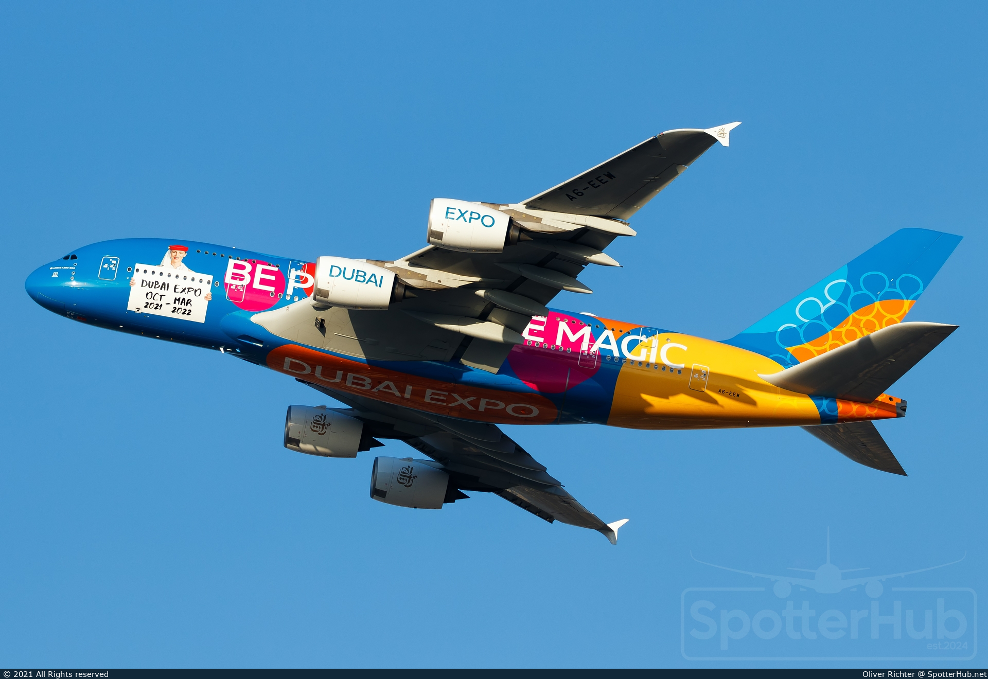 Photo of A6-EEW - Airbus A380-861 operated by Emirates