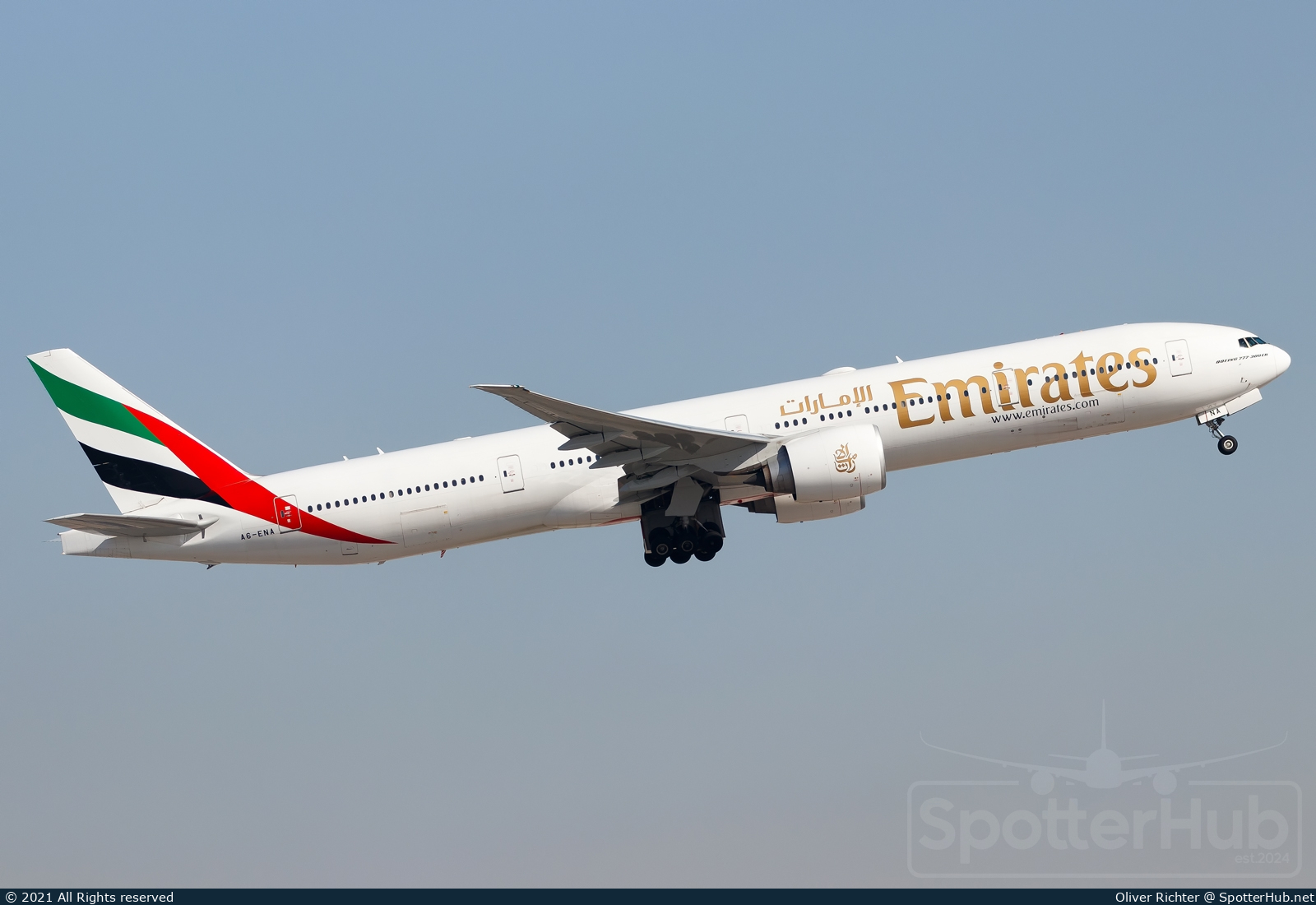 Photo of A6-ENA - Boeing 777-31H(ER) operated by Emirates