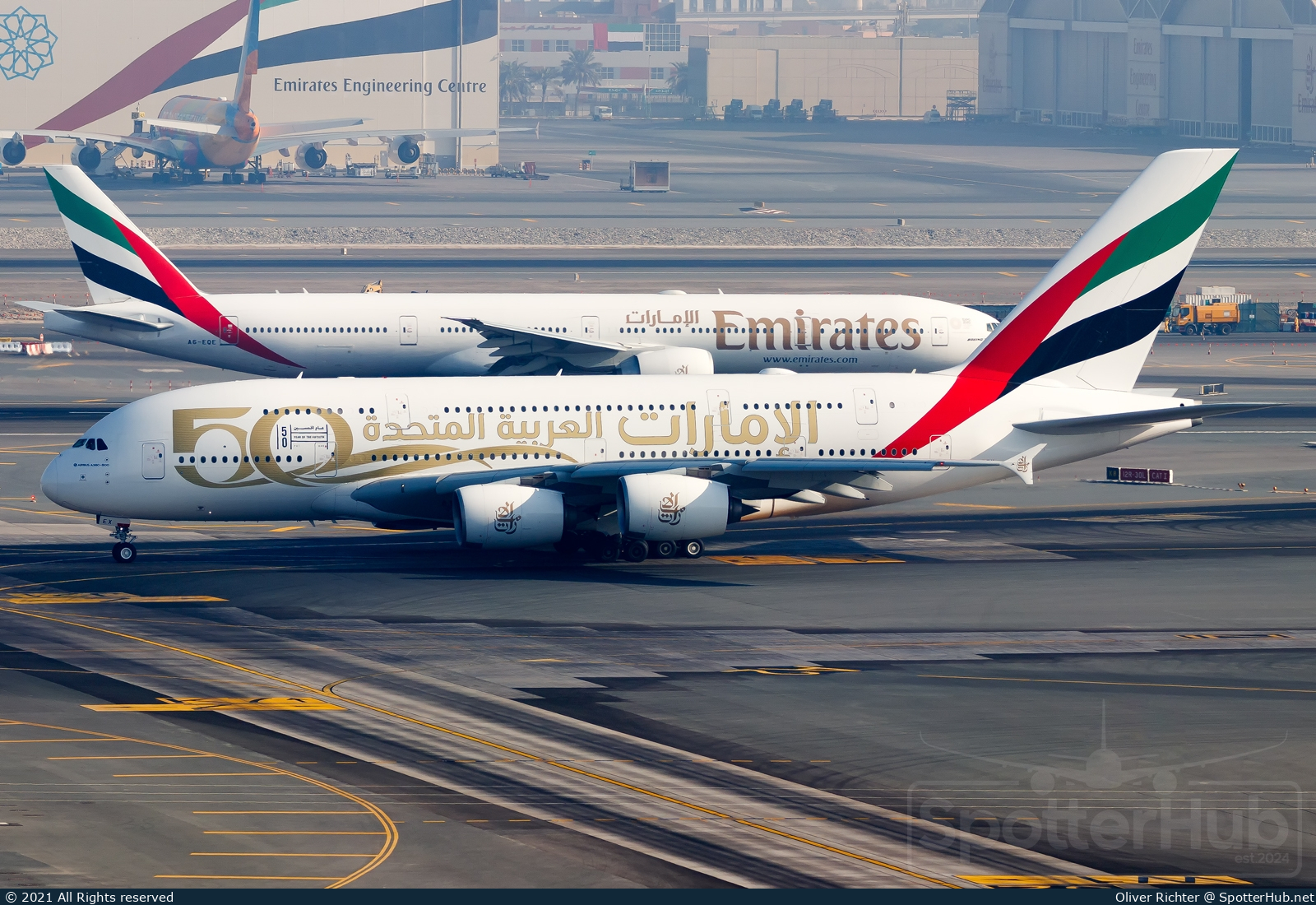 Photo of A6-EEX - Airbus A380-861 operated by Emirates