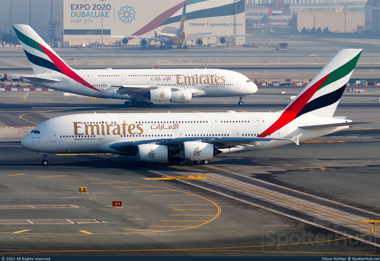 Photo of A6-EVR - Airbus A380-842 operated by Emirates