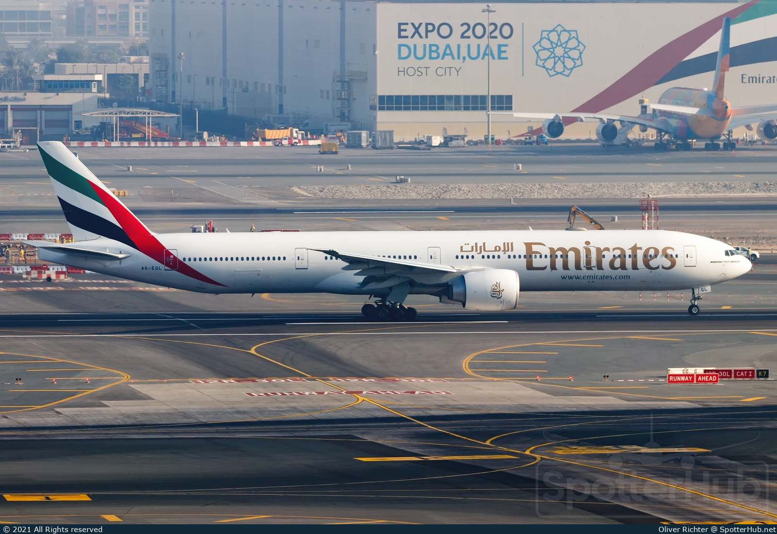 Photo of A6-EQL - Boeing 777-31H(ER) operated by Emirates
