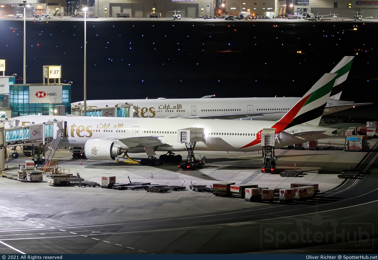 Photo of A6-EQH - Boeing 777-31H(ER) operated by Emirates