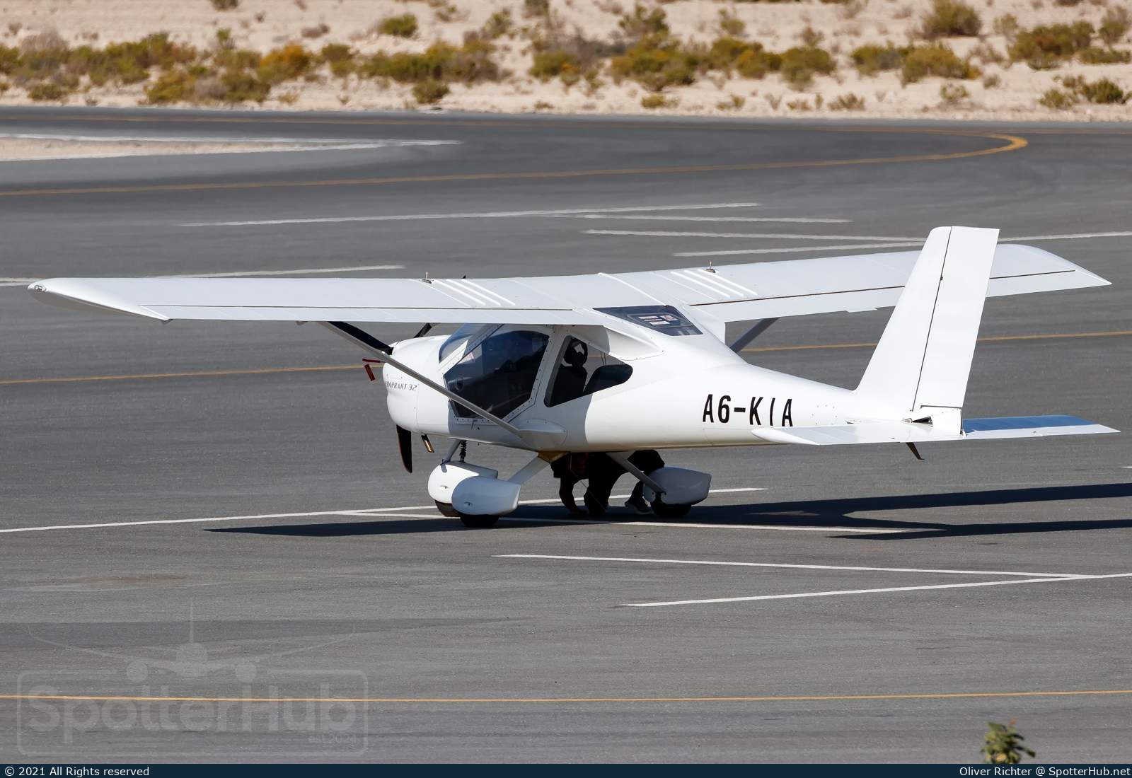 Photo of A6-KIA - Aeroprakt A-32 operated by Abu Dhabi Sports Aviation Club