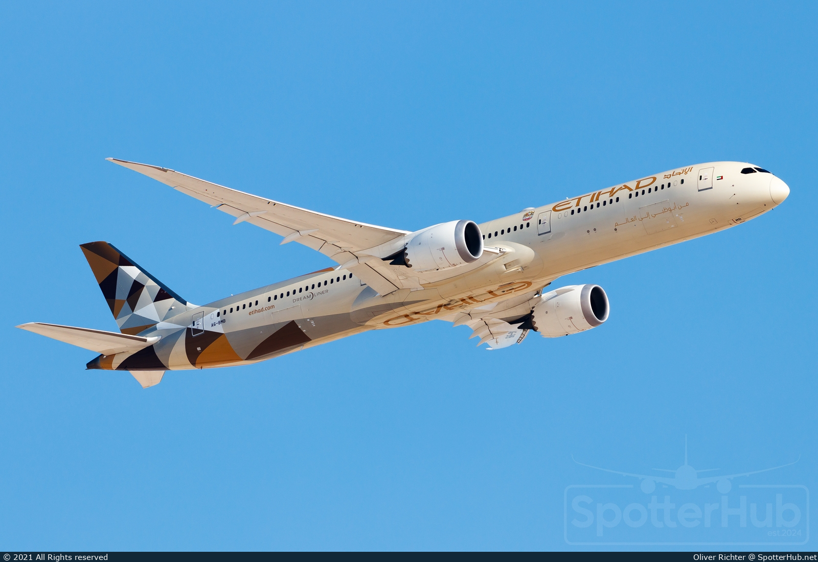 Photo of A6-BMB - Boeing 787-10 Dreamliner operated by Etihad Airways