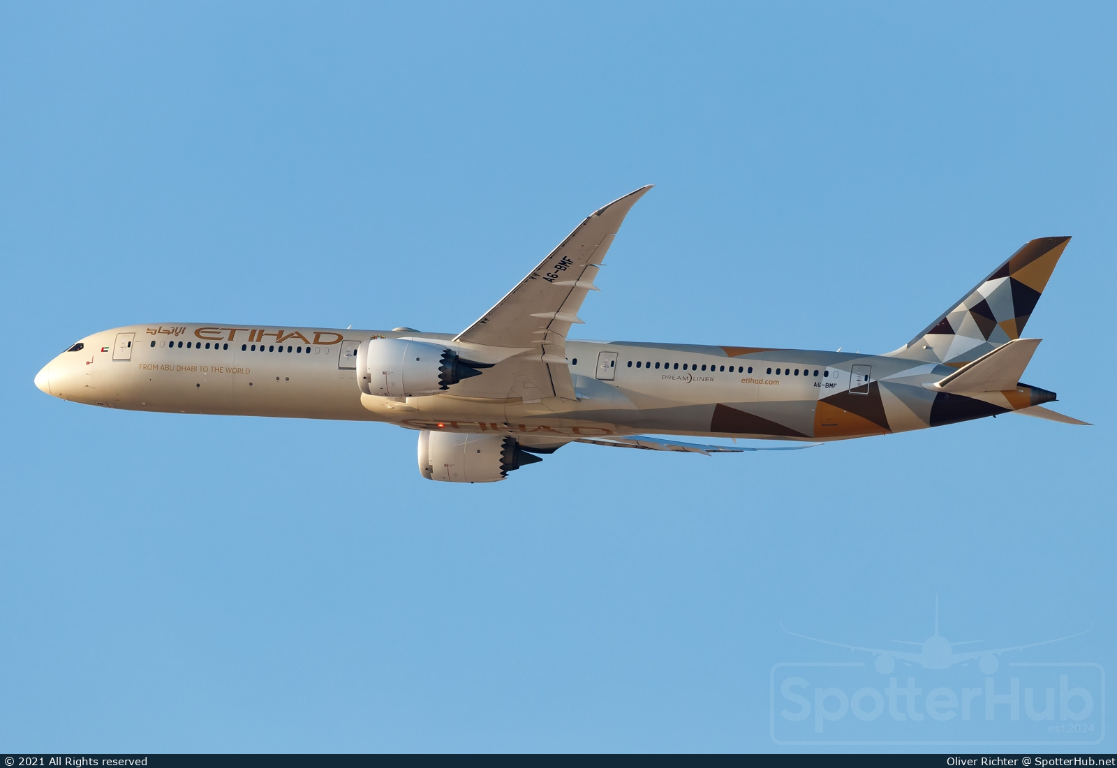 Photo of A6-BMF - Boeing 787-10 Dreamliner operated by Etihad Airways