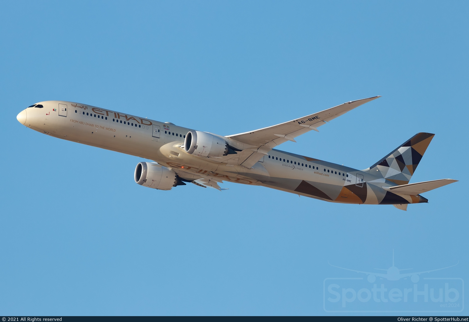 Photo of A6-BME - Boeing 787-10 Dreamliner operated by Etihad Airways