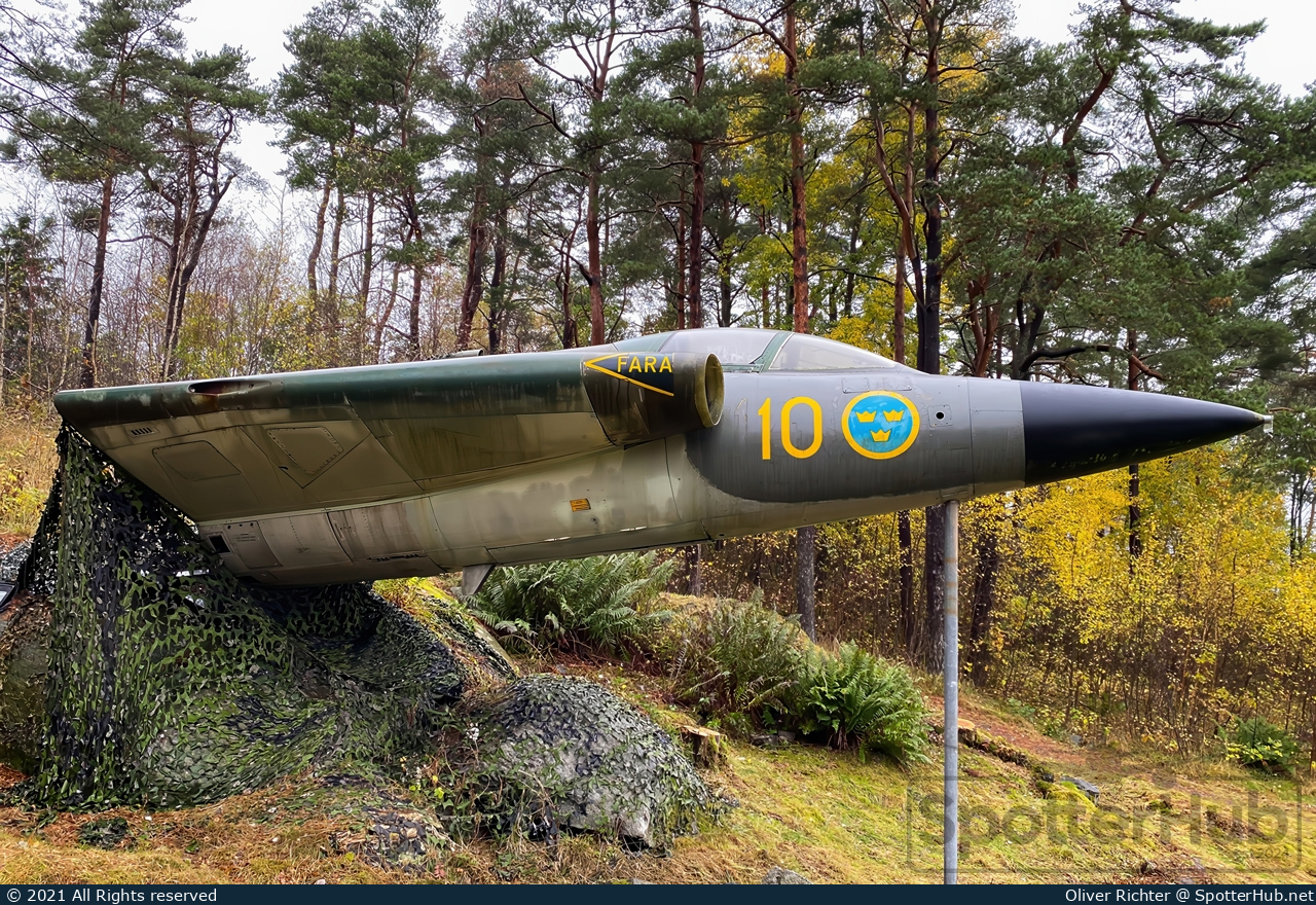 Photo of 35577 - Saab J 35J Draken operated by Swedish Air Force