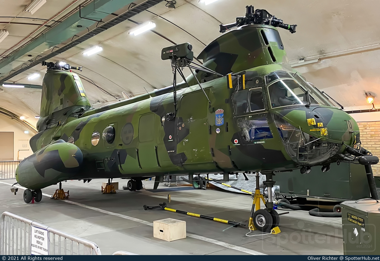 Photo of 04070 - Kawasaki Hkp 4C [Boeing Vertol CH-46] operated by Swedish Navy
