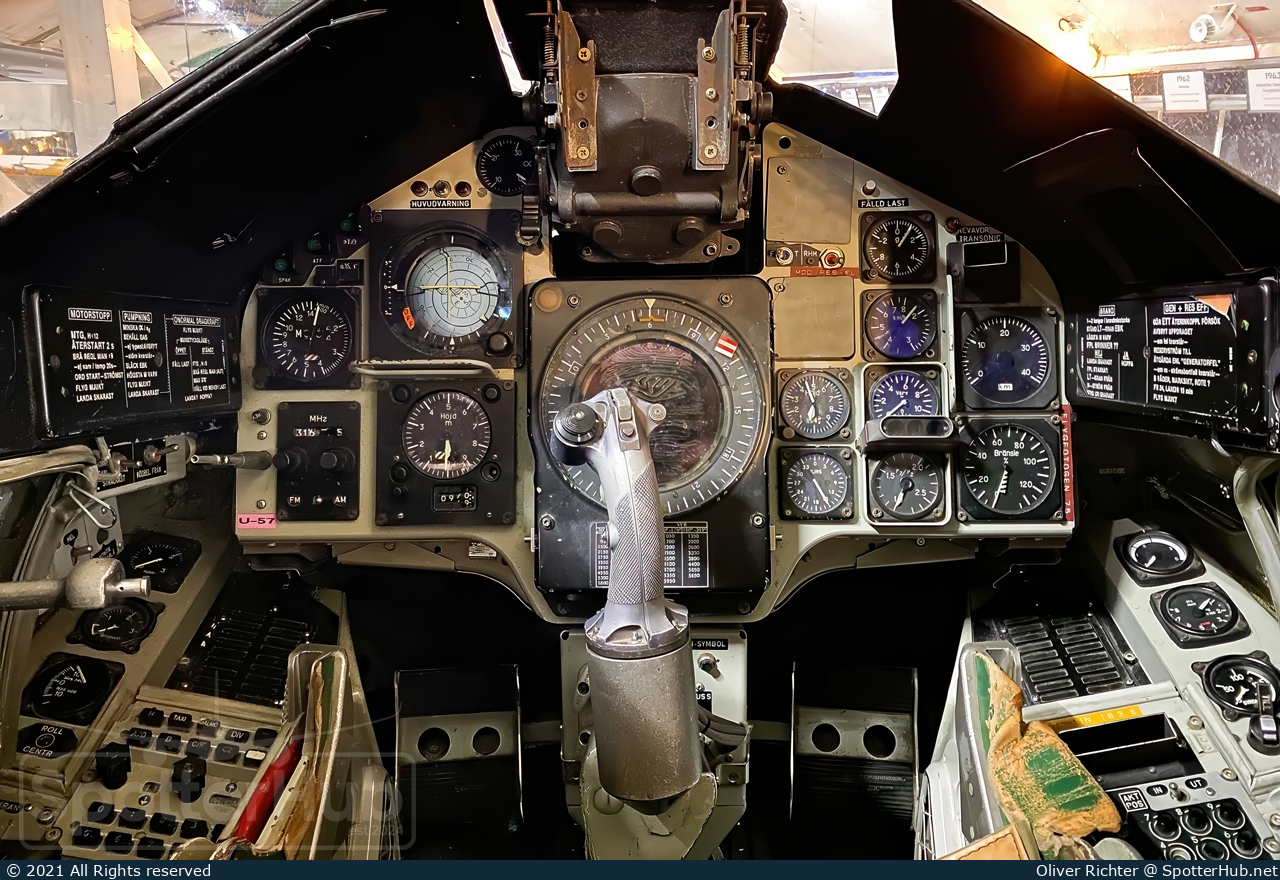 Photo of 37094 - Saab AJ 37 Viggen operated by Swedish Air Force