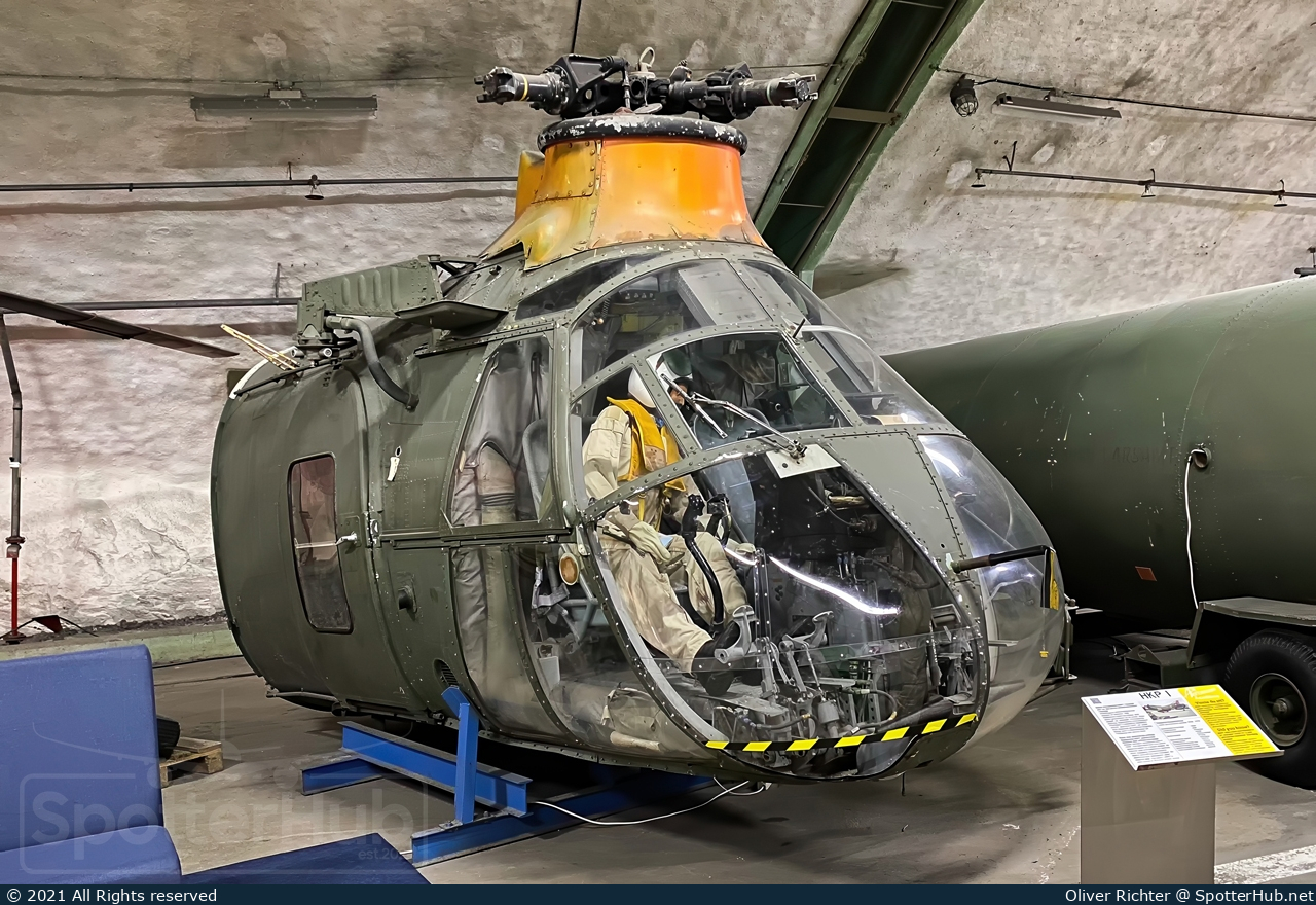 Photo of 01007 - Piasecki Hkp 1 [Vertol 44A] operated by Swedish Navy