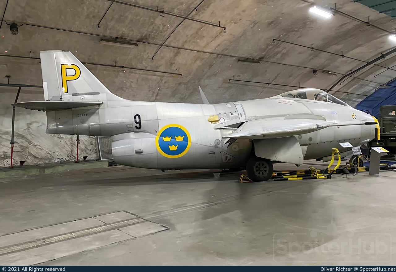Photo of 29624 - Saab J 29F Tunnan operated by Swedish Air Force
