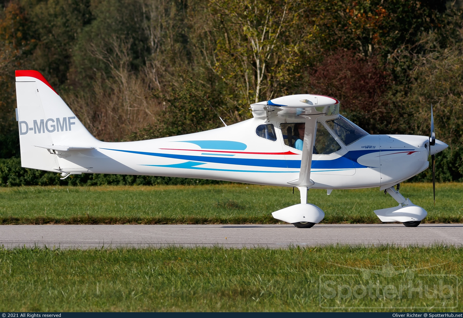 Photo of D-MGMF - FK-Lightplanes FK9 Mk.IV operated by Ultraleichtflugschule Otto Funk
