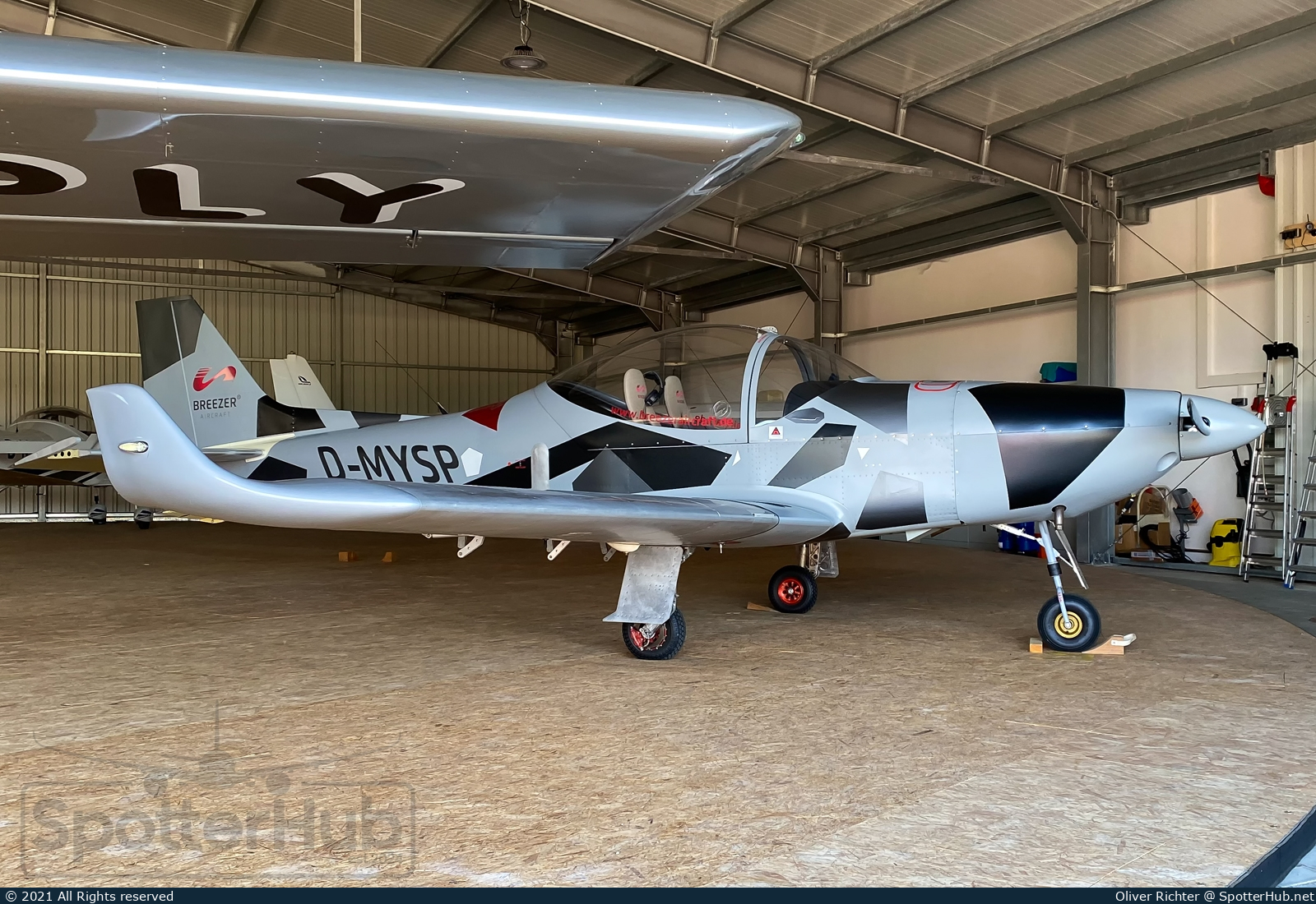 Photo of D-MYSP - Breezer Sport operated by Private