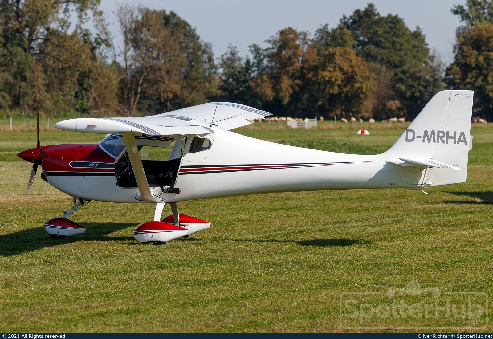 Photo of D-MRHA - FK-Lightplanes FK9 Mk.III operated by Private