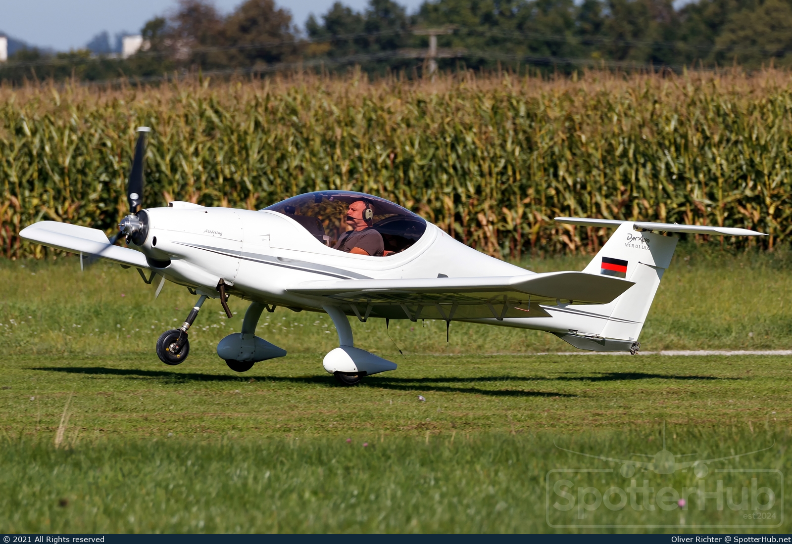 Photo of D-MFAN - Dyn'Aéro MCR-01 ULC operated by Private