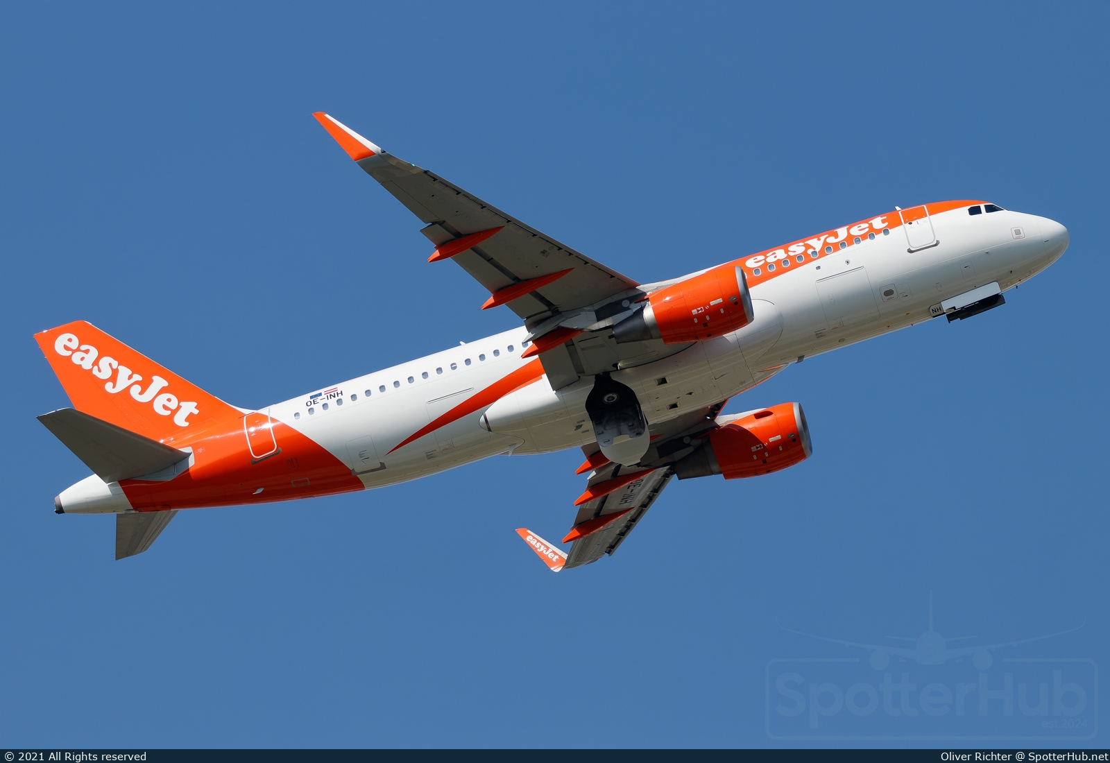 Photo of OE-INH - Airbus A320-214 operated by easyJet Europe