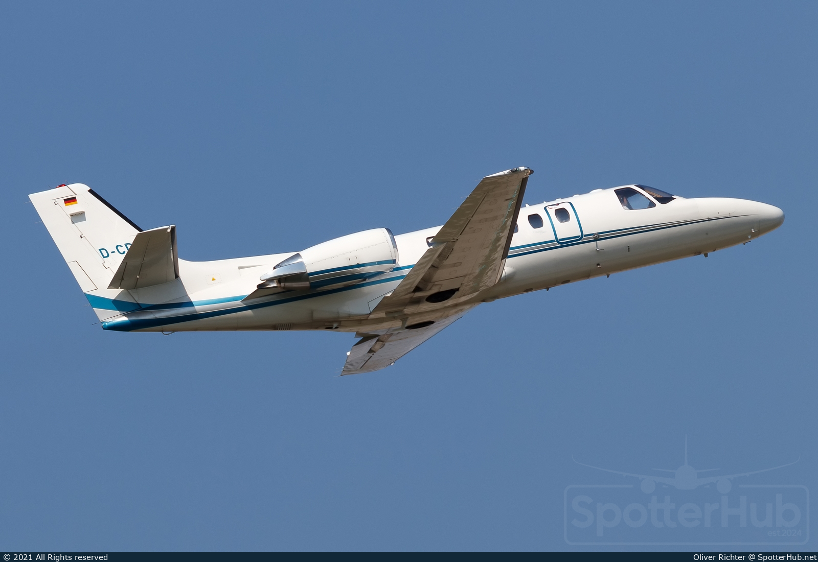 Photo of D-CDSO - Cessna 550B Citation Bravo operated by Heli-Flight