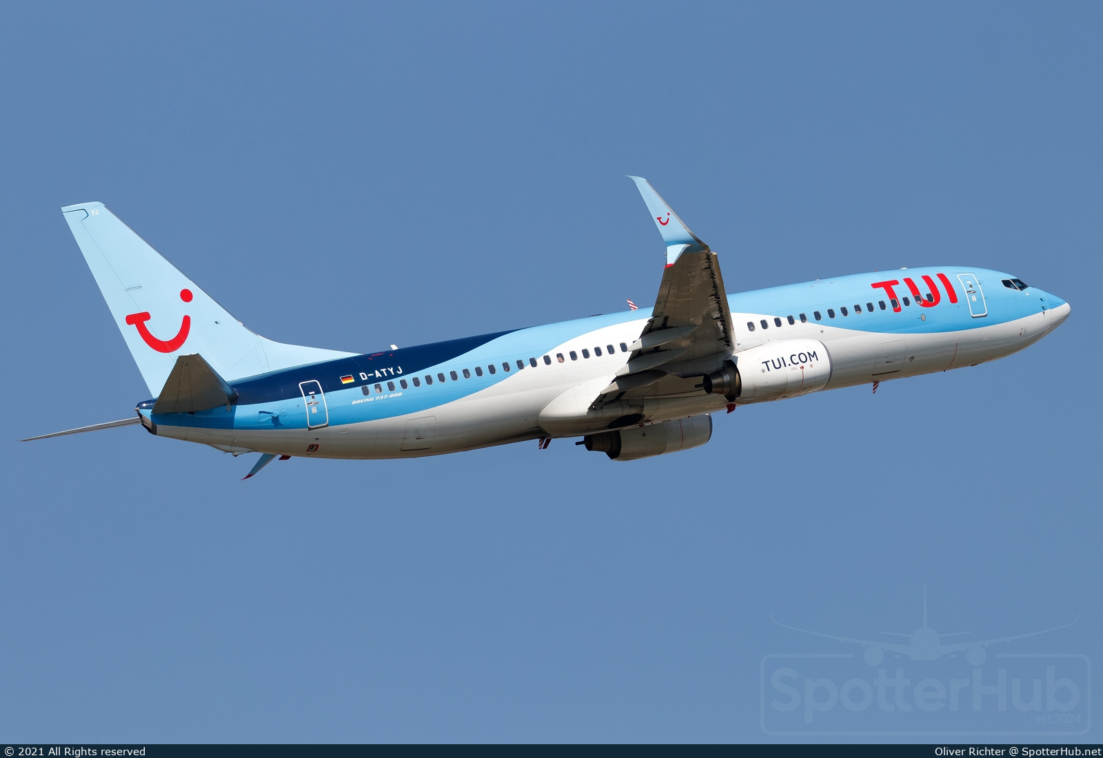 Photo of D-ATYJ - Boeing 737-86N operated by TUIfly