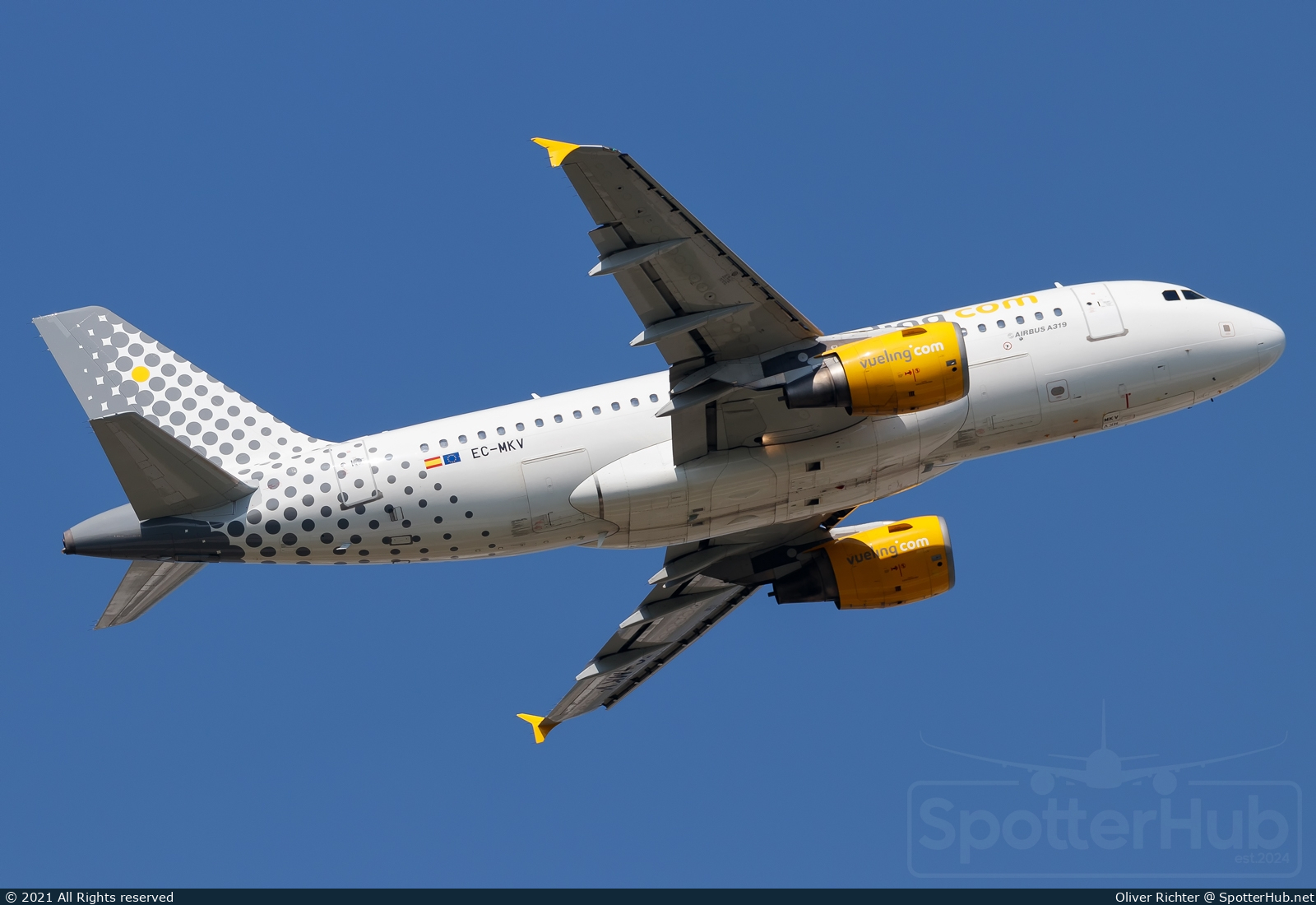 Photo of EC-MKV - Airbus A319-112 operated by Vueling