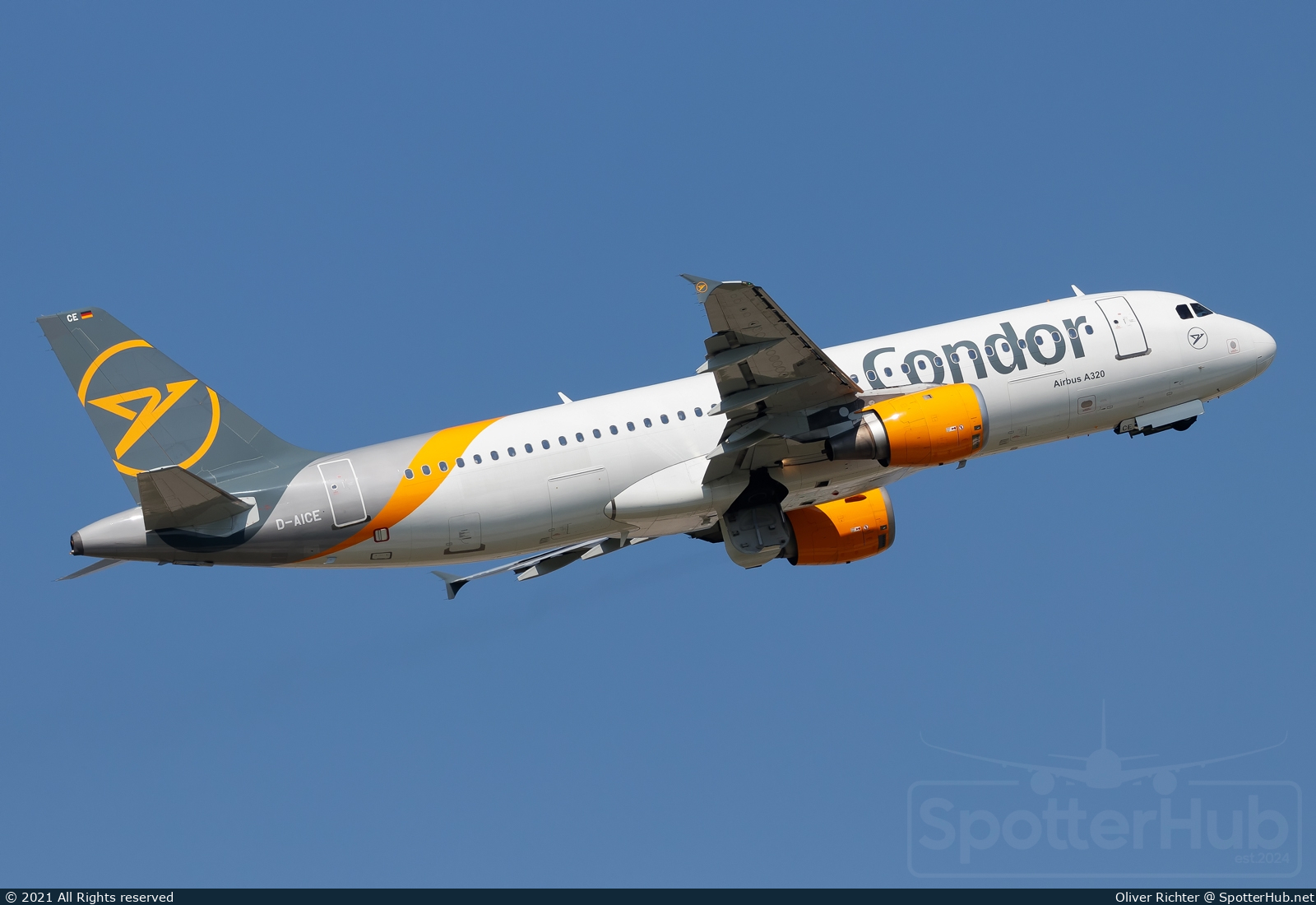 Photo of D-AICE - Airbus A320-212 operated by Condor
