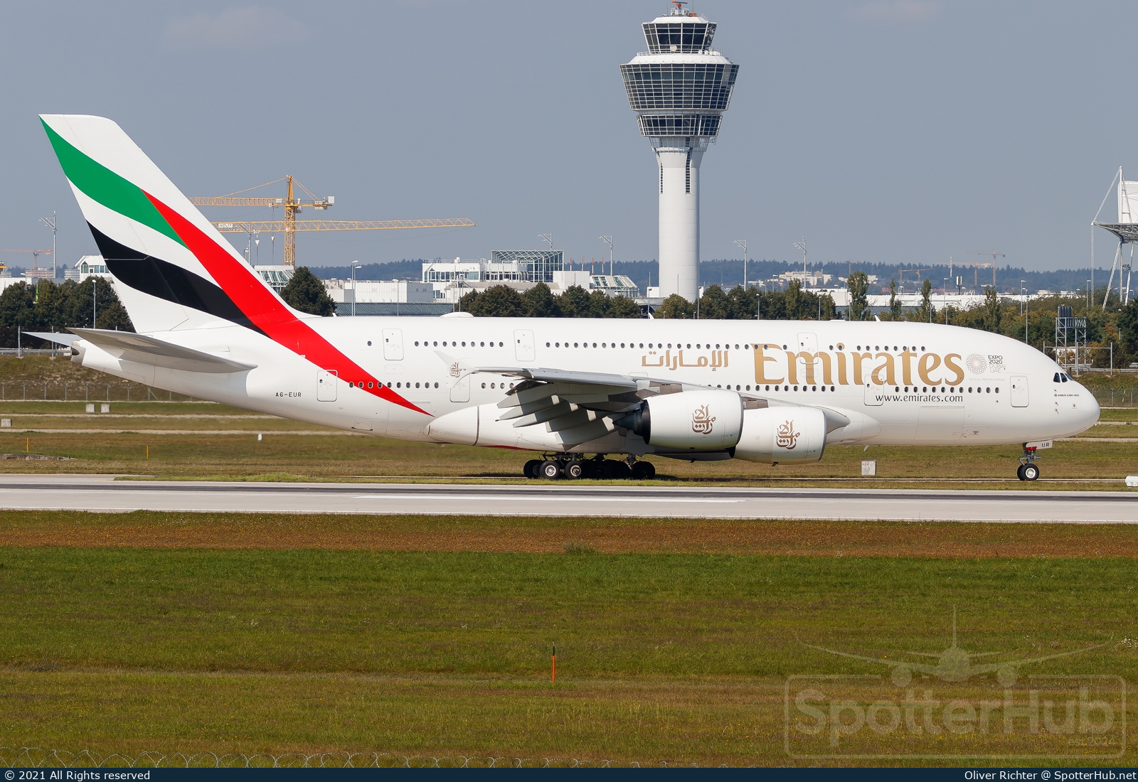 Photo of A6-EUR - Airbus A380-842 operated by Emirates