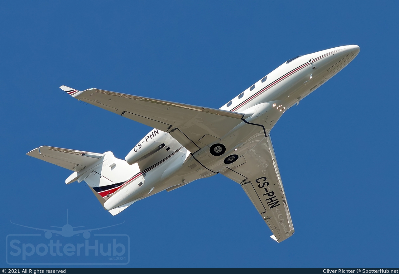 Photo of CS-PHN - Embraer Phenom 300 operated by NetJets Europe