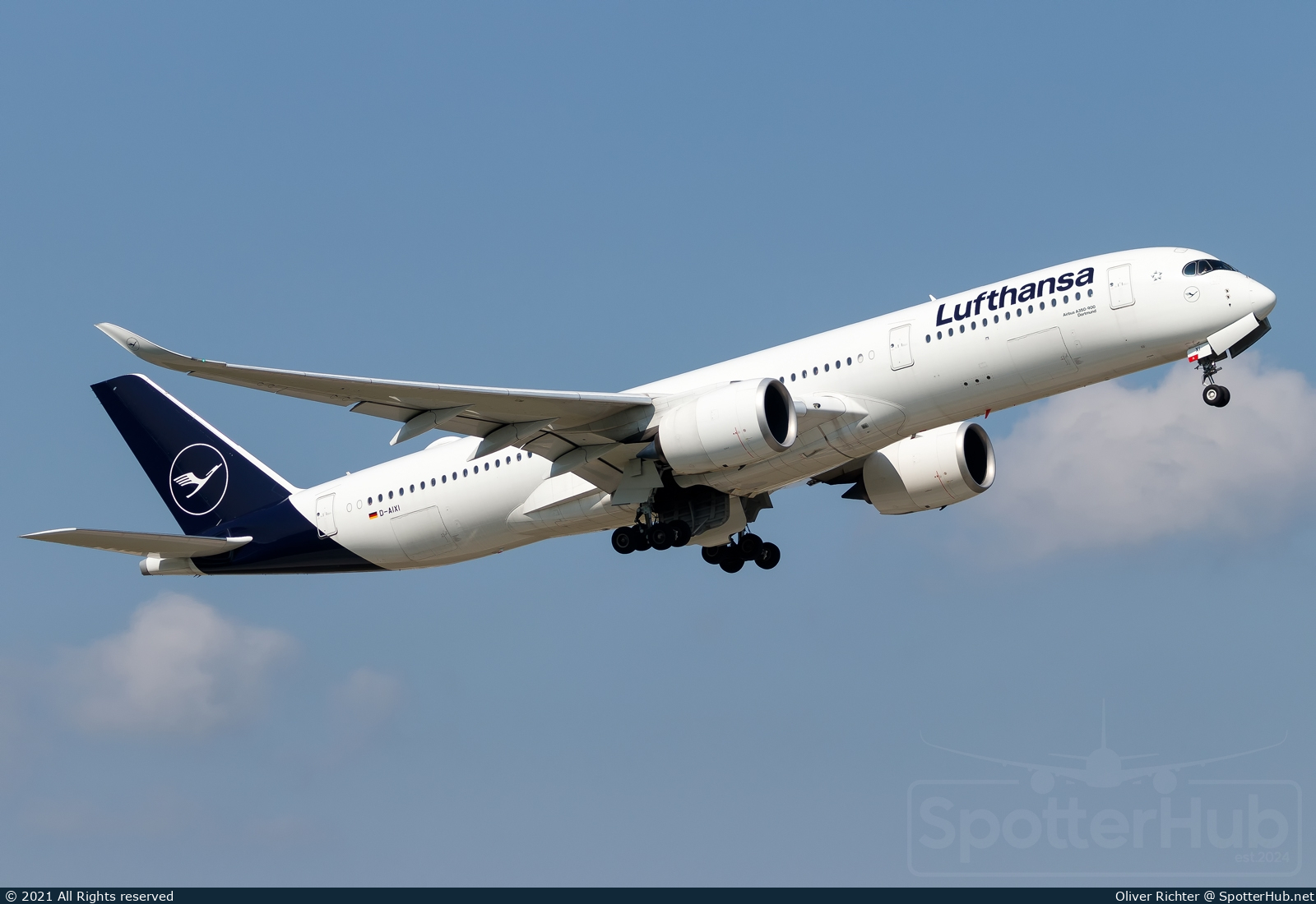 Photo of D-AIXI - Airbus A350-941 operated by Lufthansa