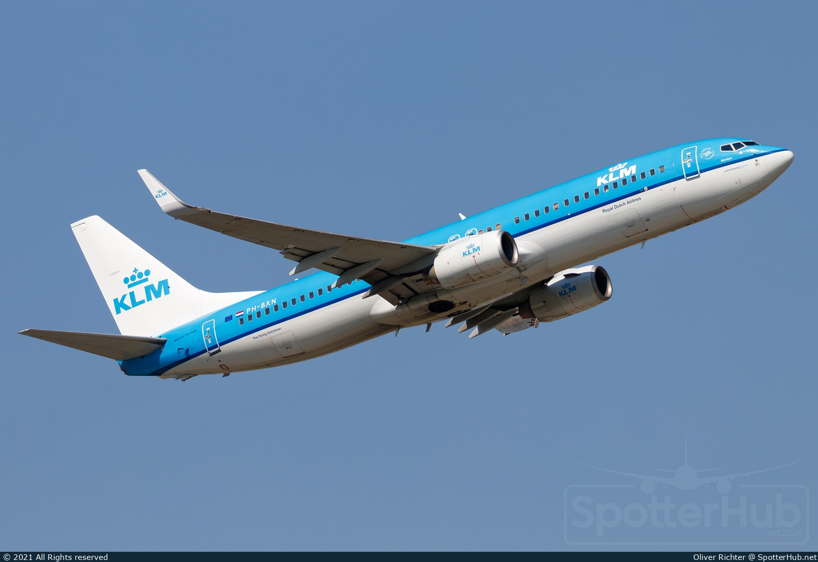 Photo of PH-BXN - Boeing 737-8K2 operated by KLM Royal Dutch Airlines