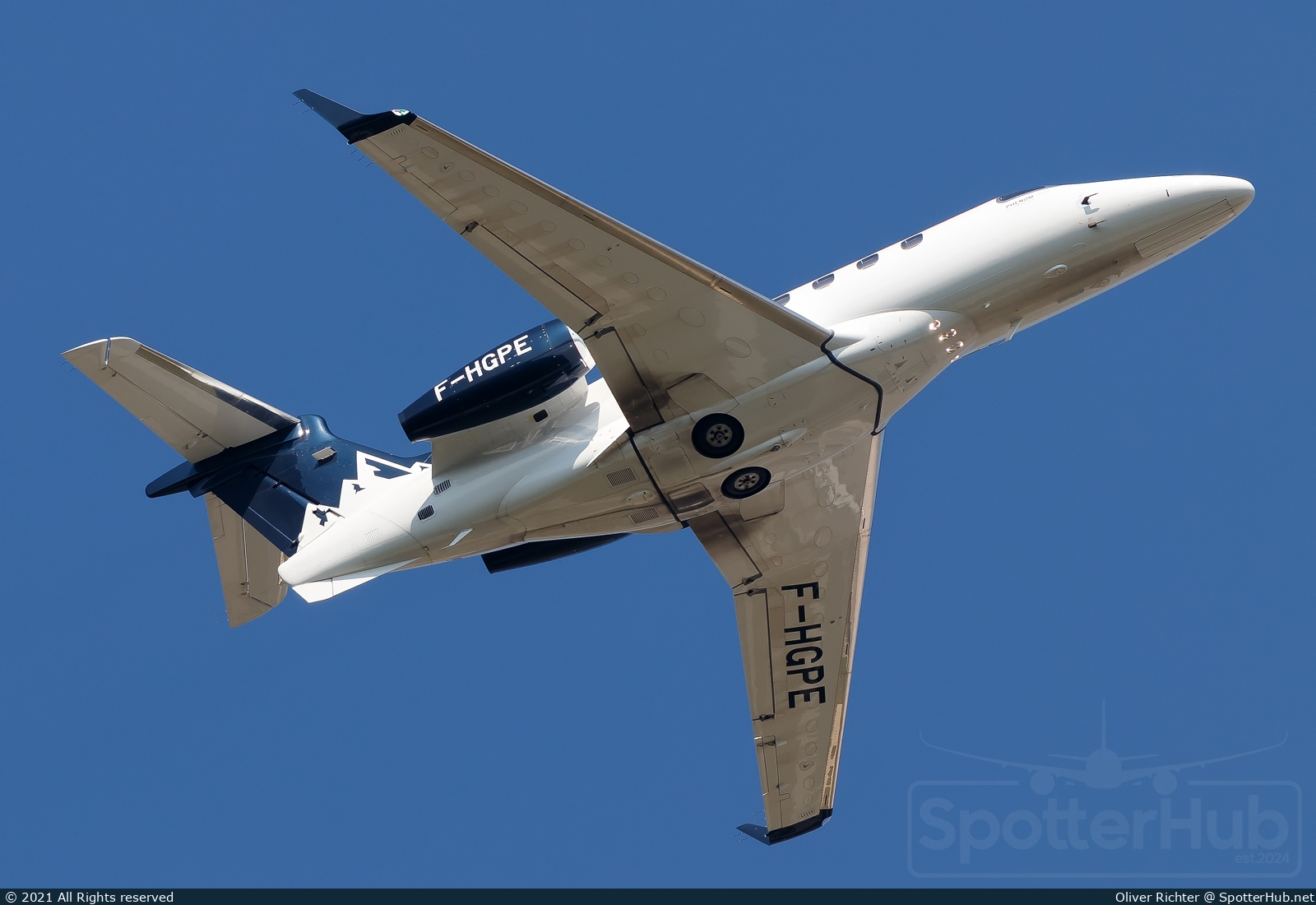 Photo of F-HGPE - Embraer Phenom 300E operated by Pan Européenne Air Service
