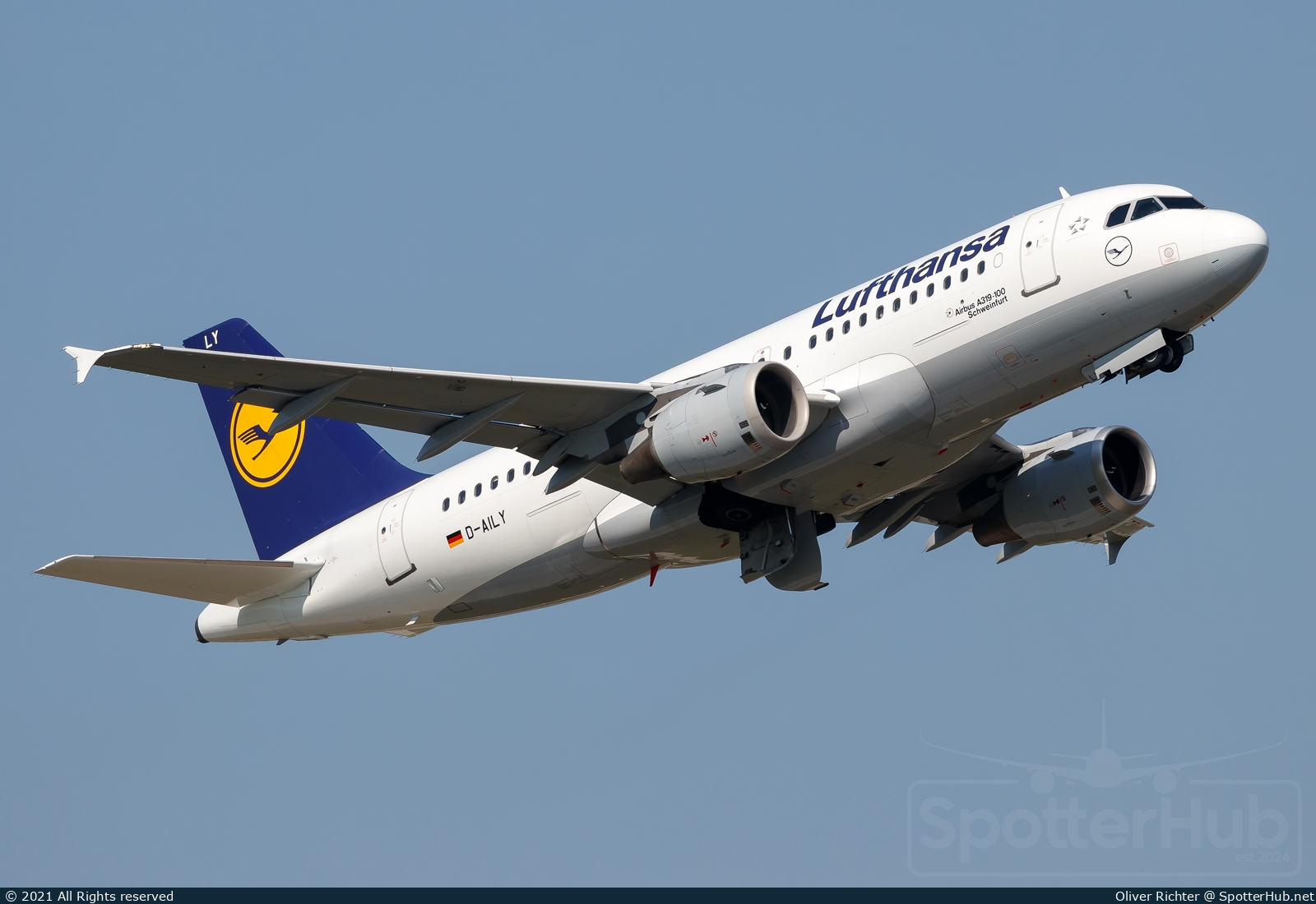 Photo of D-AILY - Airbus A319-114 operated by Lufthansa