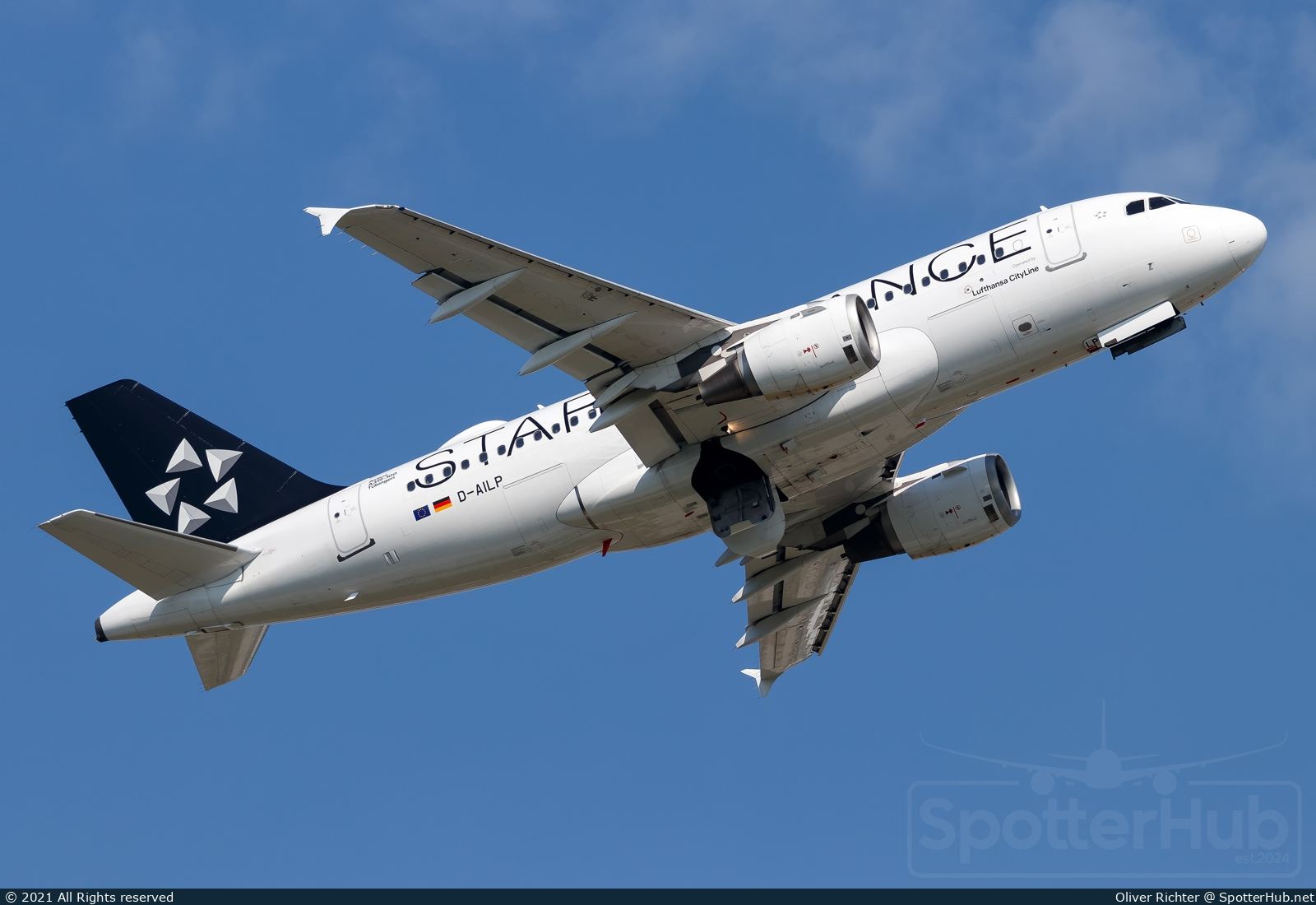 Photo of D-AILP - Airbus A319-114 operated by Lufthansa CityLine