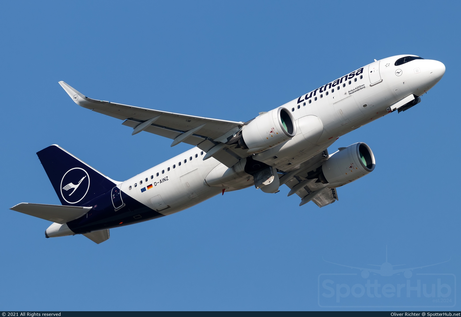 Photo of D-AINZ - Airbus A320-271N operated by Lufthansa