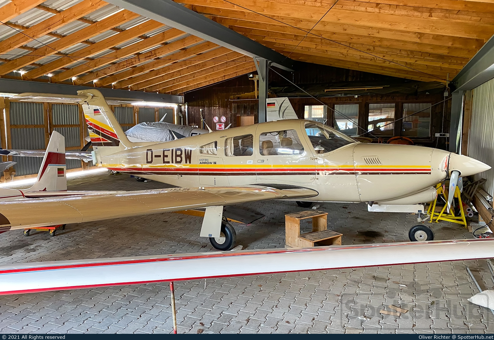 Photo of D-EIBW - Piper PA-28RT-201T Turbo Arrow IV operated by Private
