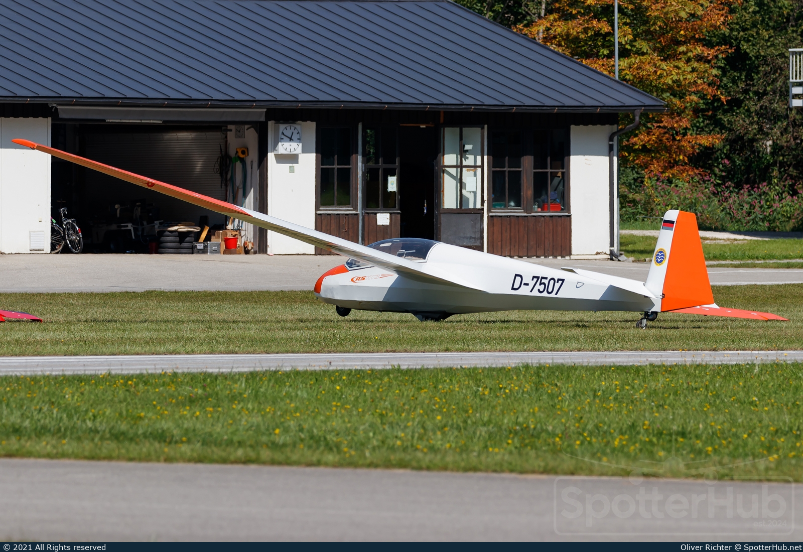 Photo of D-7507 - Schleicher ASK 13 operated by Deutsche Alpensegelflugschule Unterwössen