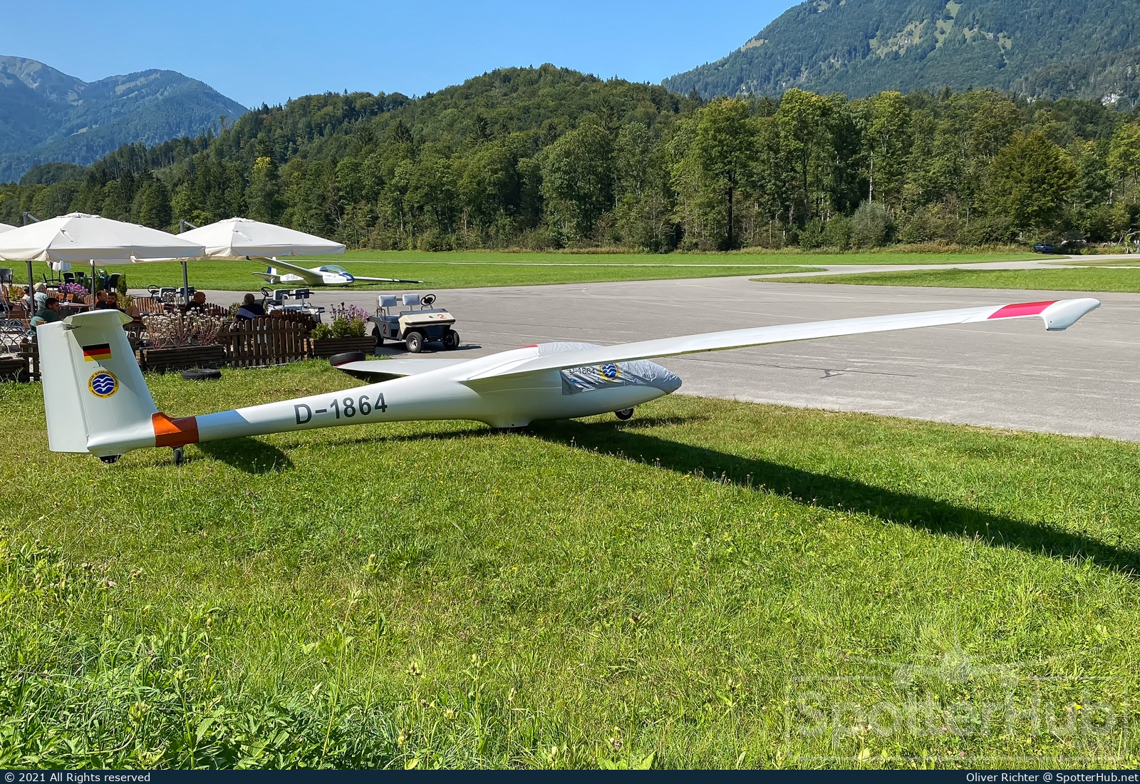 Photo of D-1864 - Schleicher ASK 23 B operated by Deutsche Alpensegelflugschule Unterwössen