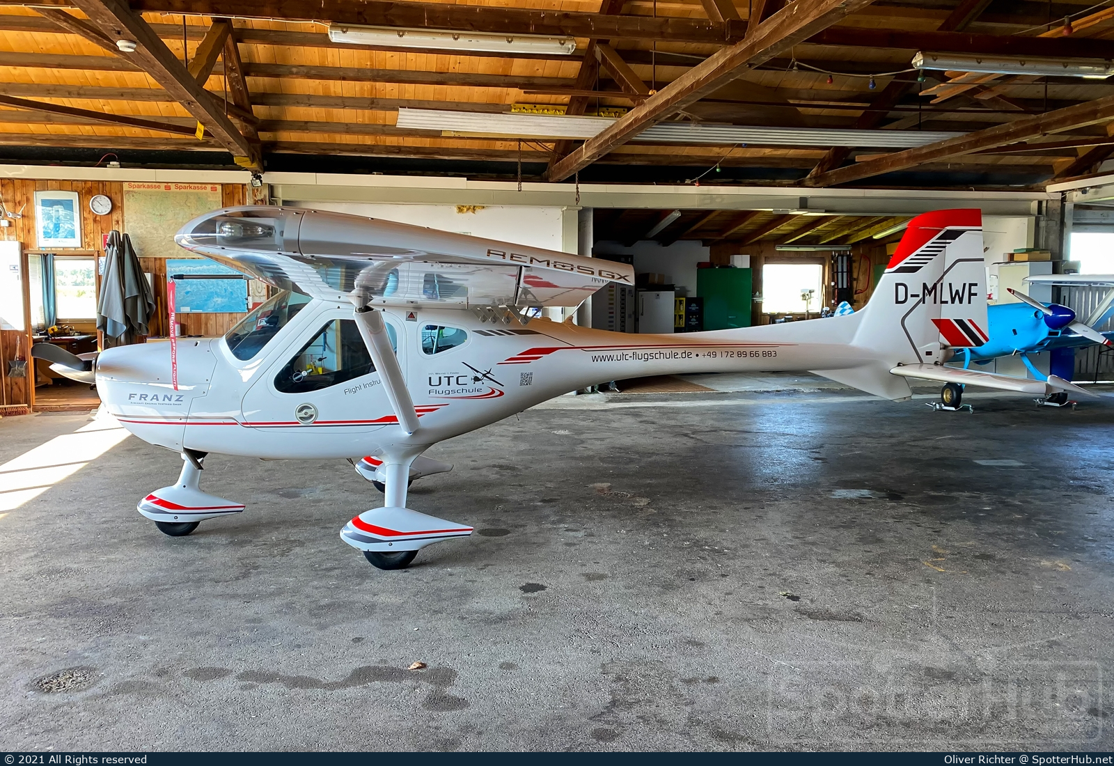 Photo of D-MLWF - Remos GX nXT operated by UTC Flugschule