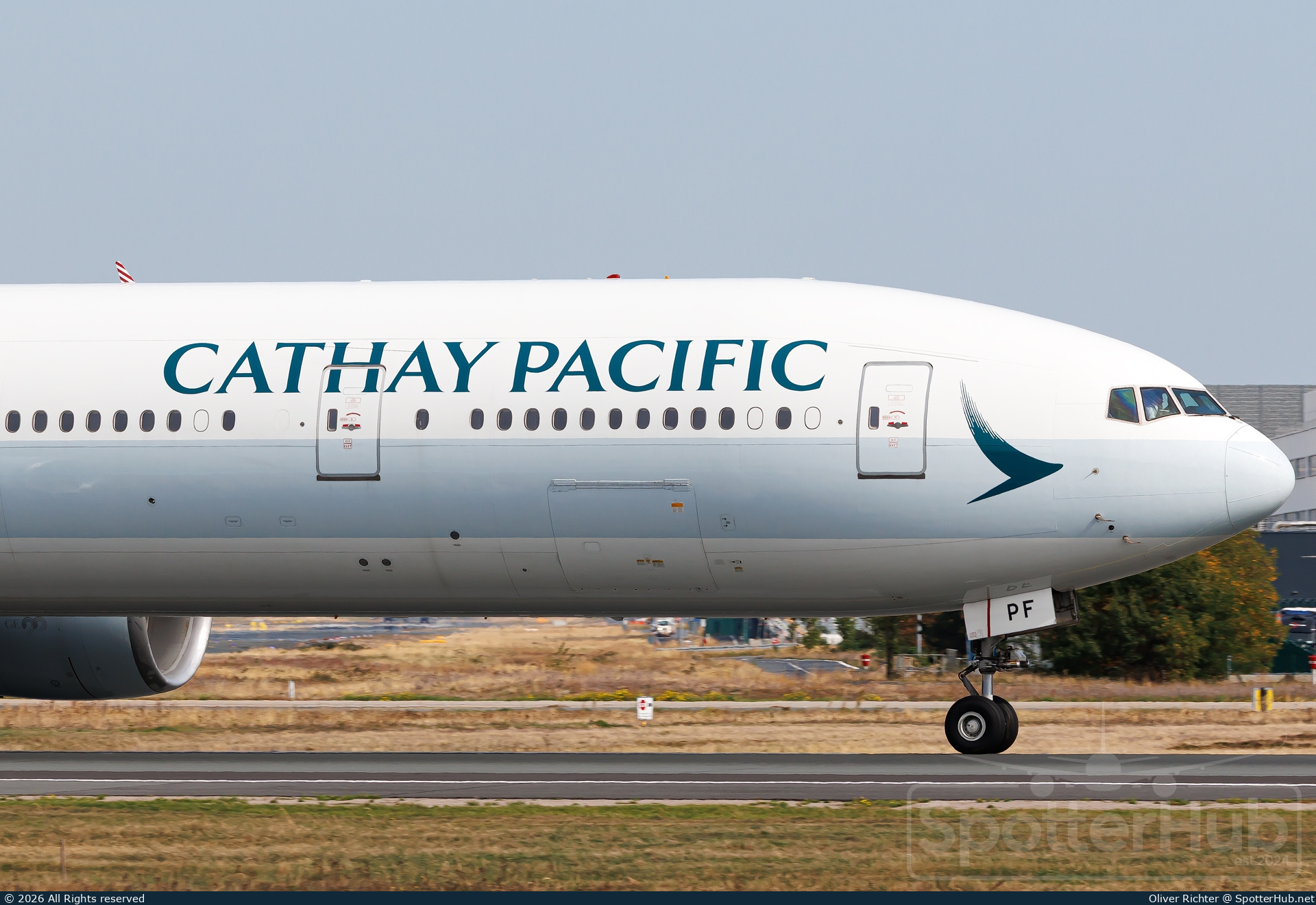 Photo of B-KPF - Boeing 777-367(ER) operated by Cathay Pacific Airways