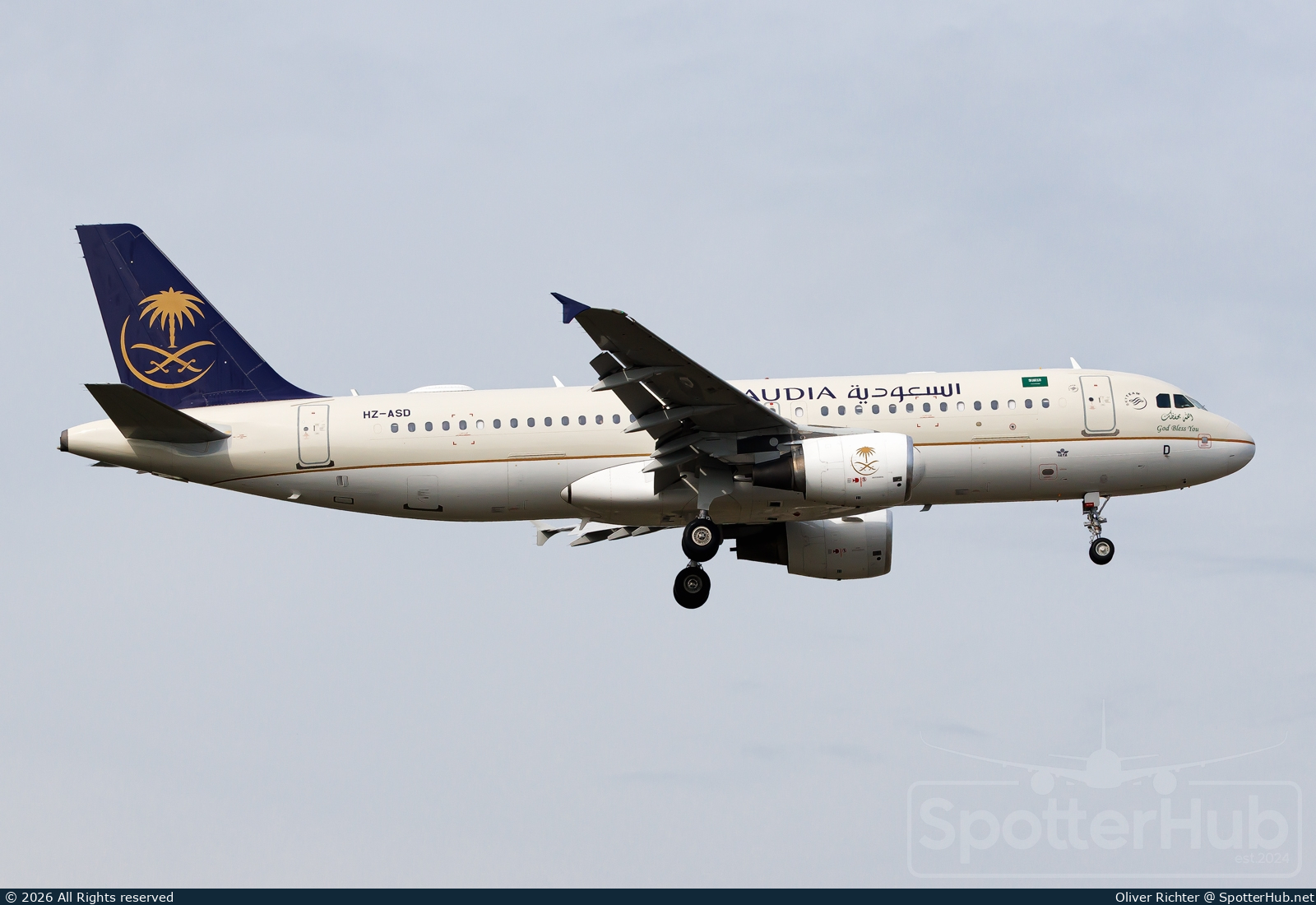Photo of HZ-ASD - Airbus A320-214 operated by Saudia