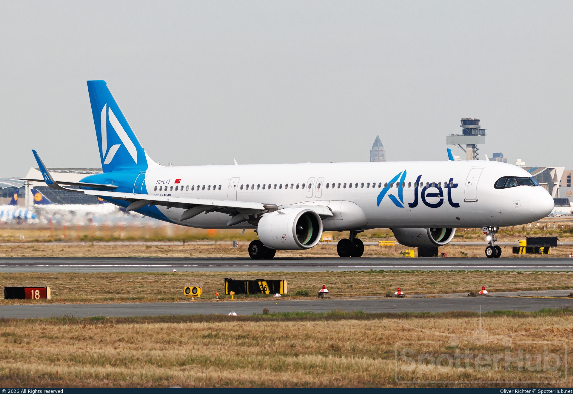 Photo of TC-LTT - Airbus A321-271NX operated by AJet