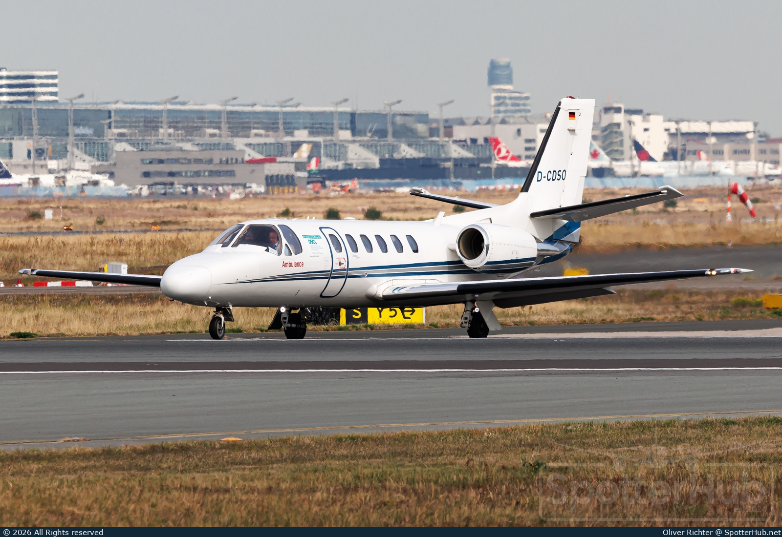 Photo of D-CDSO - Cessna 550B Citation Bravo operated by Heli-Flight