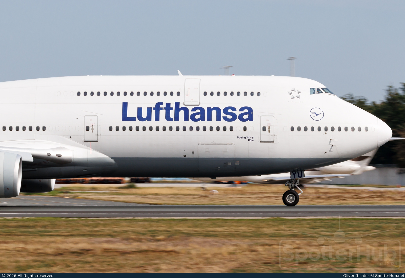 Photo of D-ABYU - Boeing 747-830 operated by Lufthansa
