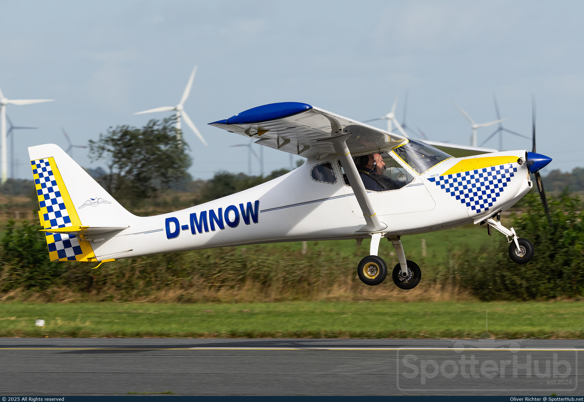 Photo of D-MNOW - FK-Lightplanes FK9 Mk.IV operated by NOWAS Sportpilotenschule Leer