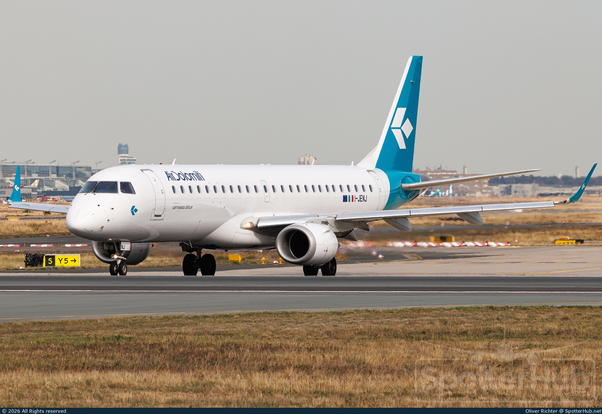 Photo of I-JENJ - Embraer ERJ-190LR operated by Air Dolomiti