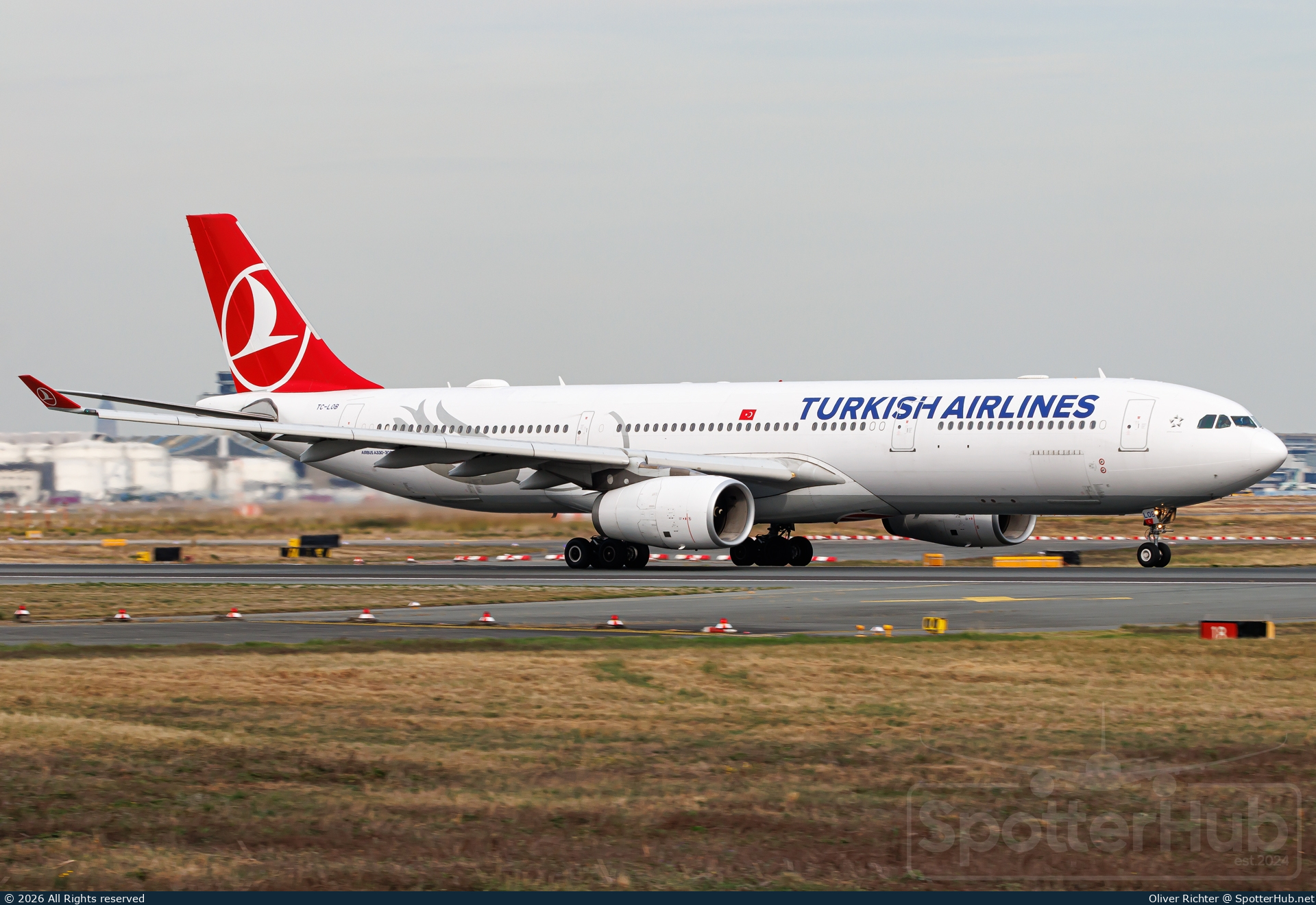 Photo of TC-LOB - Airbus A330-343 operated by Turkish Airlines