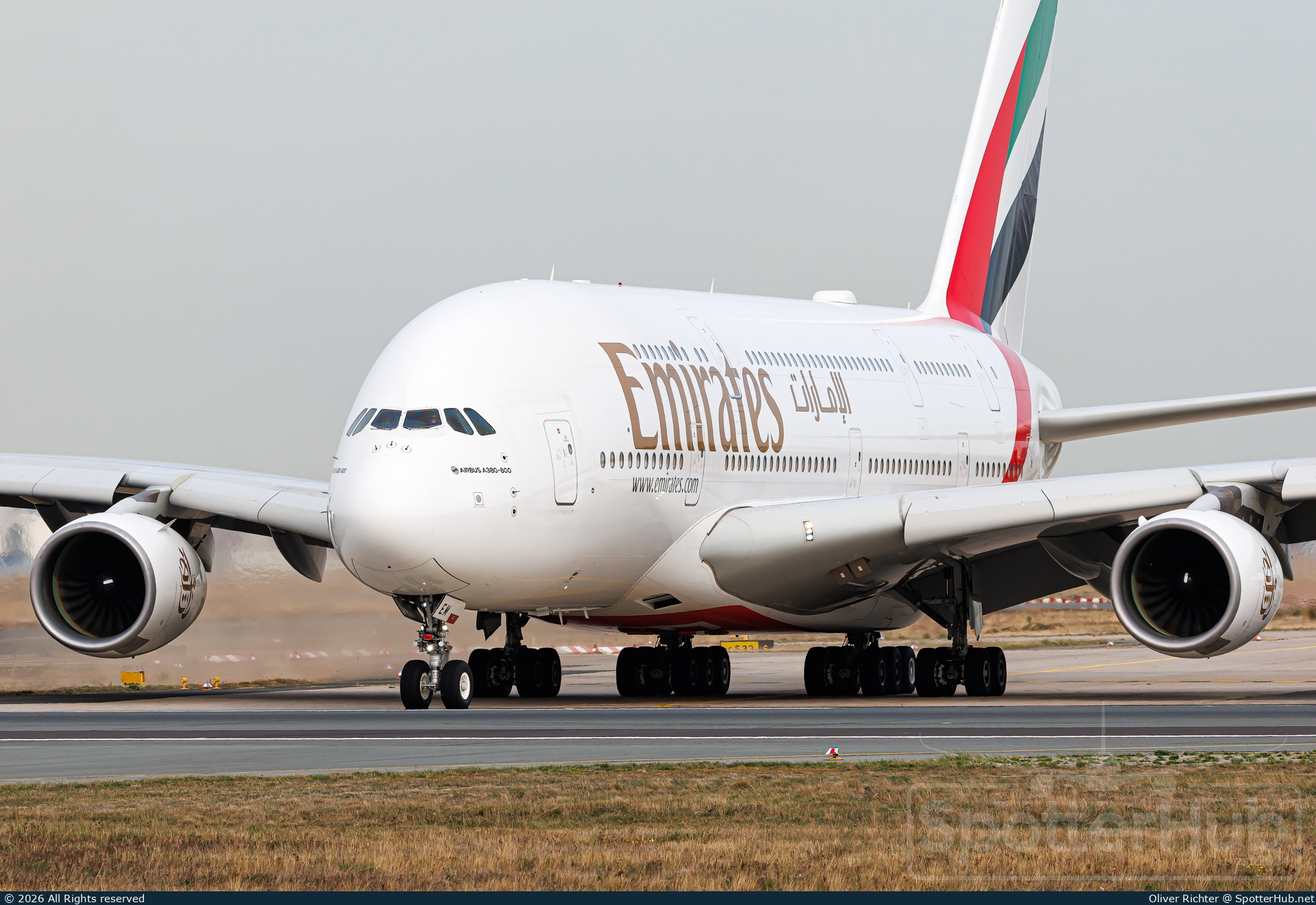Photo of A6-EEM - Airbus A380-861 operated by Emirates