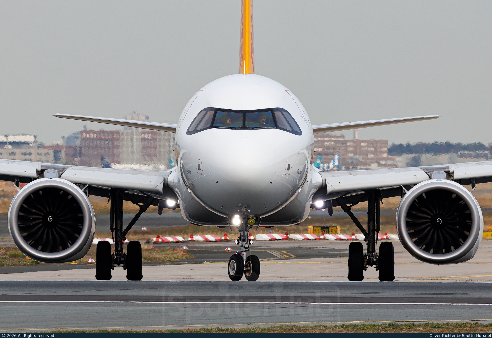 Photo of TC-RFG - Airbus A321-251NX operated by Pegasus Airlines